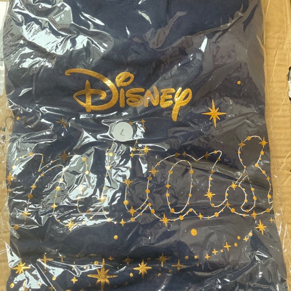 Disney cast member sprite jersey - Picture 2 of 2